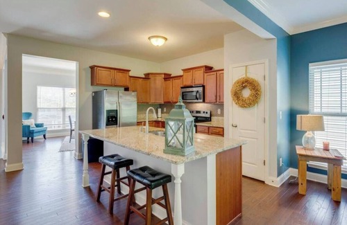 West Meade Condo | This condominium is a 0 bedroom(s), 3 bathrooms, located in Nashville, TN.