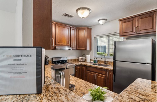 Lombardi Estates Condo | This condominium is a 2 bedroom(s), 2 bathrooms, located in Scottsdale, AZ.