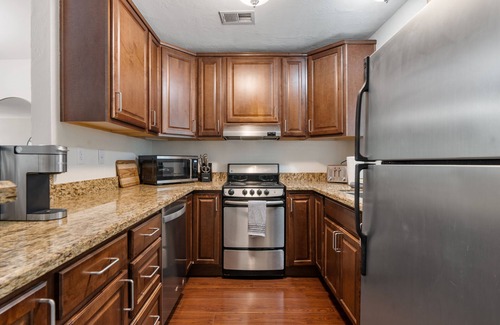 Lombardi Estates Condo | This condominium is a 2 bedroom(s), 2 bathrooms, located in Scottsdale, AZ.