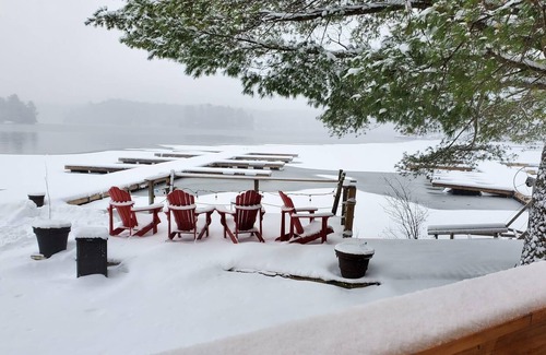 Seguin Cabin | This cottage is a 2 bedroom(s), 1 bathrooms, located in parry sound, on.
