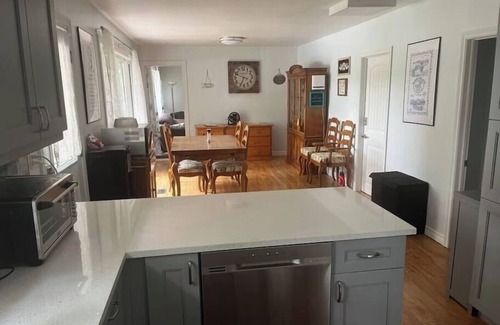 Cannifton House | This cozy three bedroom, two bathroom cottage is a perfect choice for a family getaway