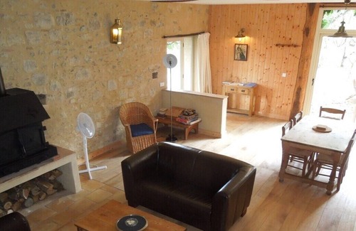 Termes-d'Armagnac House | This house is a 2 bedroom(s), 1.5 bathrooms, located in Termes-d'Armagnac, Occitanie.
