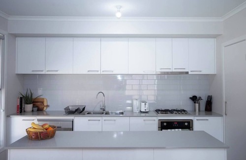 Eureka House | This house is a 2 bedroom(s), 1 bathrooms, located in Eureka, VIC.