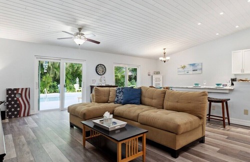 Wabasso Beach House | This house is a 3 bedroom(s), 2 bathrooms, located in Vero Beach, FL.