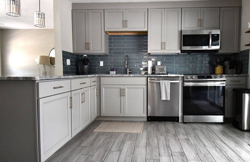 Park East House | This house is a 3 bedroom(s), 1 bathrooms, located in Sarasota, FL.