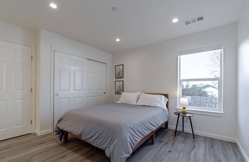 McKinleyville House | This house is a 3 bedroom(s), 2 bathrooms, located in McKinleyville, CA.