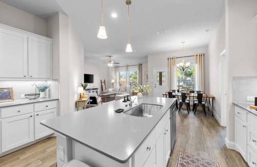 Keller House | This house is a 4 bedroom(s), 2 bathrooms, located in Fort Worth, TX.