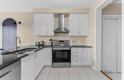 Cambridge House | This house is a 4 bedroom(s), 2.5 bathrooms, located in Cambridge, ON.