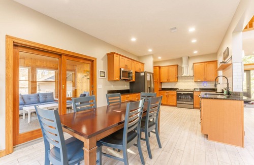 Glen Arbor House | This house is a 5 bedroom(s), 3.5 bathrooms, located in Glen Arbor, MI.