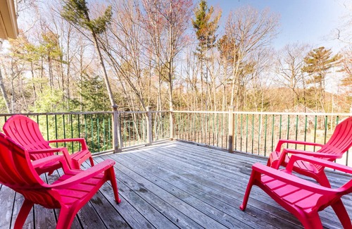 Glen Arbor House | This house is a 5 bedroom(s), 3.5 bathrooms, located in Glen Arbor, MI.