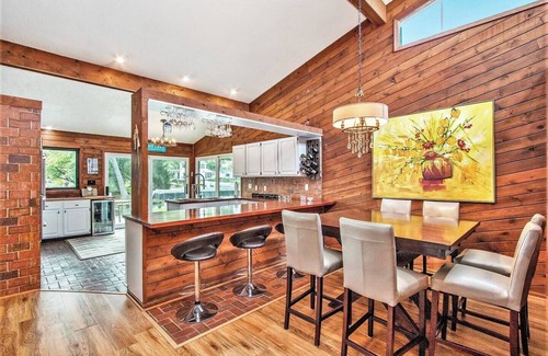 Paw Paw Lake House | This house is a 5 bedroom(s), 3 bathrooms, located in Coloma, MI.