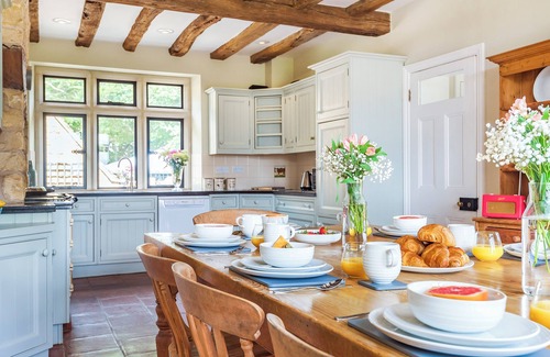 Broadway House | This house is a 6 bedroom(s), 3.5 bathrooms, located in Cotswolds, .