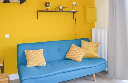 Lombardsijde House | This inviting vacation home close to the beach has been beautifully renovated by the homeowner with