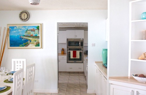 Silver Sands Villa | This is a beachfront 3 bedroom, 3 bathroom villa, family-friendly activities