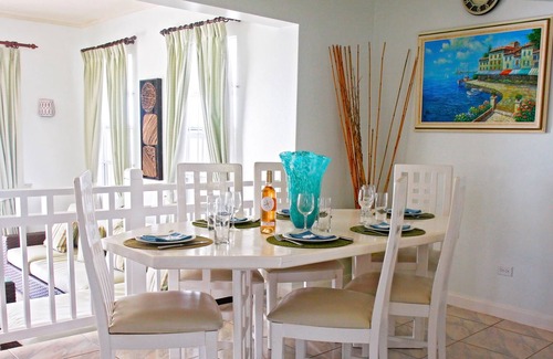 Silver Sands Villa | This is a beachfront 3 bedroom, 3 bathroom villa, family-friendly activities