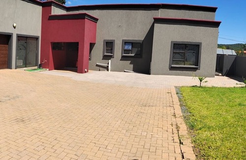 Pretoria House | This is a family friendly residential house in welcoming Pretoria.n