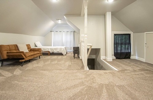 Capital View House | This is a gorgeous loft that is located in the HEART of Little Rock