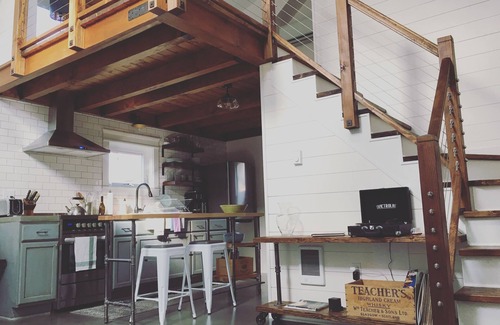 St. Johns Cottage | This light, bright cottage is located in St Johns in Portland