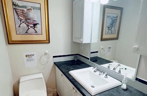 Seguin House | This lodge is a 2 bedroom(s), 1.5 bathrooms, located in parry sound, on.