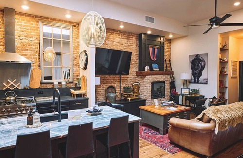 Sheridan Apartment | This loft is a 2 bedroom(s), 2.5 bathrooms, located in Sheridan, WY.