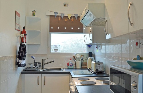 Muston Cottage | This lovely little bungalow makes for the perfect family holiday.