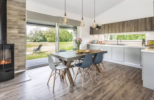 Sturminster Marshall House | This luxury lodge is contemporary in style, and light filled throughout.