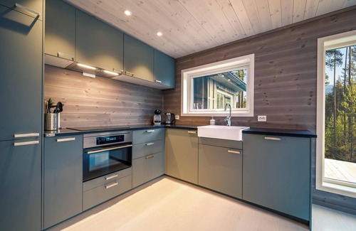 Vradal House | This luxurious holiday home with breathtaking views is suitable for 6 to 8 people. Within walking distance of the center of Vrådal.
