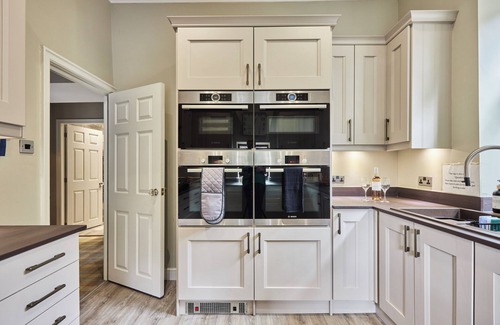 Haworth Apartment | This luxury, boutique style, stone built, 3 bedroom, 2 bathroom apartment by Above Rubies sits directly on Haworth’s renowned cobbled Main Street and is only a stone’s throw from the iconic Parsonage, home to the Brontë sisters.