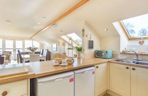 Henshaw Cottage | This luxury Lodge certainly has the wow factor with amazing spaces both inside and out.
