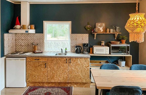 Grasmark House | This modern vacation home welcomes you in Gräsmark, just a few meters from the lake.