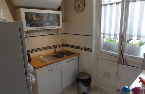 17th Arrondissement Apartment | This nice flat, in Plaine-Monceau, is traditional and can comfortably accommodate 4 people
