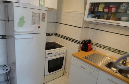 17th Arrondissement Apartment | This nice flat, in Plaine-Monceau, is traditional and can comfortably accommodate 4 people