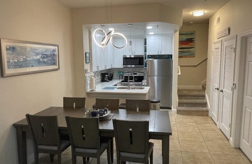Venetian Bay Villages House | This one has it ALL! 2 bed/2 bath townhouse