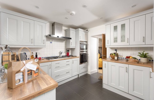 Sennen Cove House | This property combines a breath-taking coastal location with modern styling