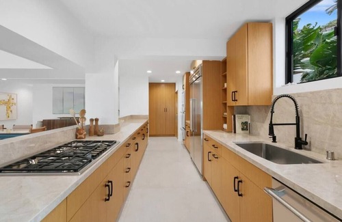 Western Malibu House | This Property once belonged to the iconic Steve McQueen