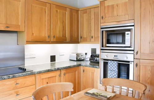 Askrigg Cottage | This quaint character dales cottage provides the ideal base for exploring Wensleydale.