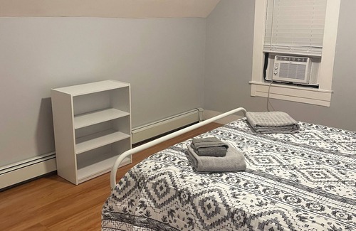 Methuen House | This room is very comfy and good spot to stay