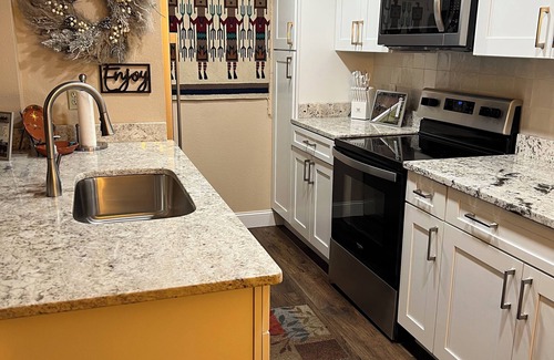 Ruidoso Condo | This Ruidoso condo is located in the picturesque Sierra Blanca mountains.