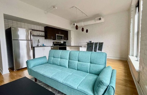 Downtown Omaha Apartment | This serviced apartment is a 0 bedroom(s), 2 bathrooms, located in Omaha, NE.