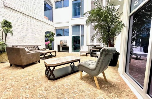 Downtown Omaha Apartment | This serviced apartment is a 2 bedroom(s), 2 bathrooms, located in Omaha, NE.
