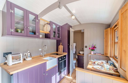 Oldstead Cottage | This shepherd’s hut with wood-fired fresh water hot tub is stunning.