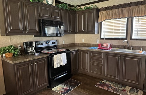 Water Valley House | This spacious 3 bd 2 bath is ready for your next getaway.