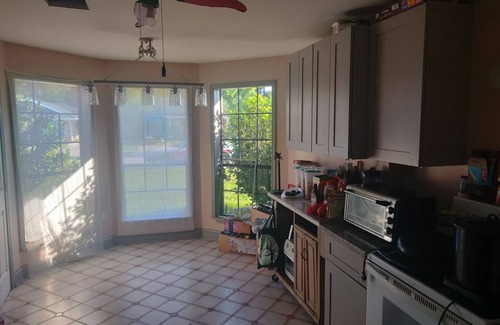 Marrero House | This stylish space has a hometown vibe w/inexpensive transport to downtown NOLA