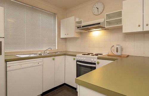 Berridale Apartment | This townhouse is the perfect property for a family or friends on a budget.