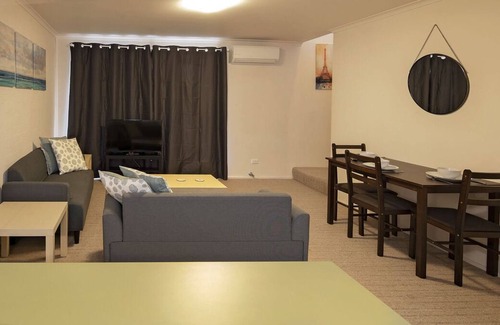 Berridale Apartment | This townhouse is the perfect property for a family or friends on a budget.