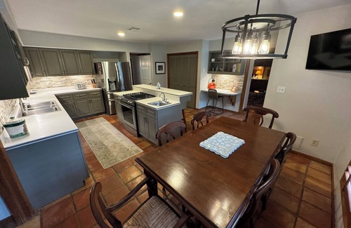 Fellowship House | This tranquil retreat accommodates 14 guests, pool, spa and concierge service.