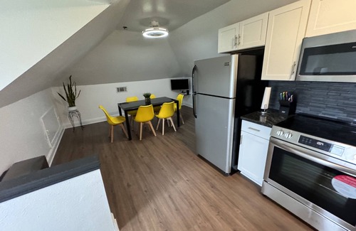 Algiers House | This two-story modern retreat guest house is the perfect spot to rest and relaxn