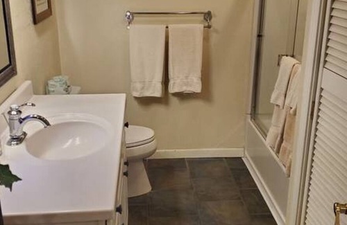 Mammoth Lakes Villa | This unit has been beautifully remodeled. It has three bedrooms and two bathrooms and is a two-story unit.