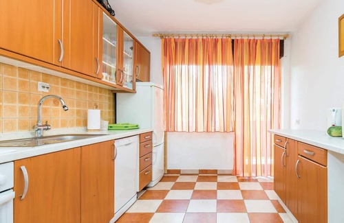 Bosiljevo House | This vacation house is located in the heart of the Gorski Kotar mountains, about 100m from the Kupa