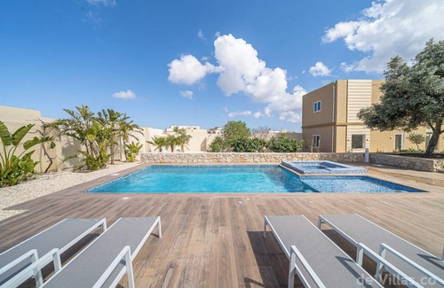Ghajnsielem Villa | This villa is a 6 bedroom(s), 6 bathrooms, located in Ghajnsielem, Gozo.